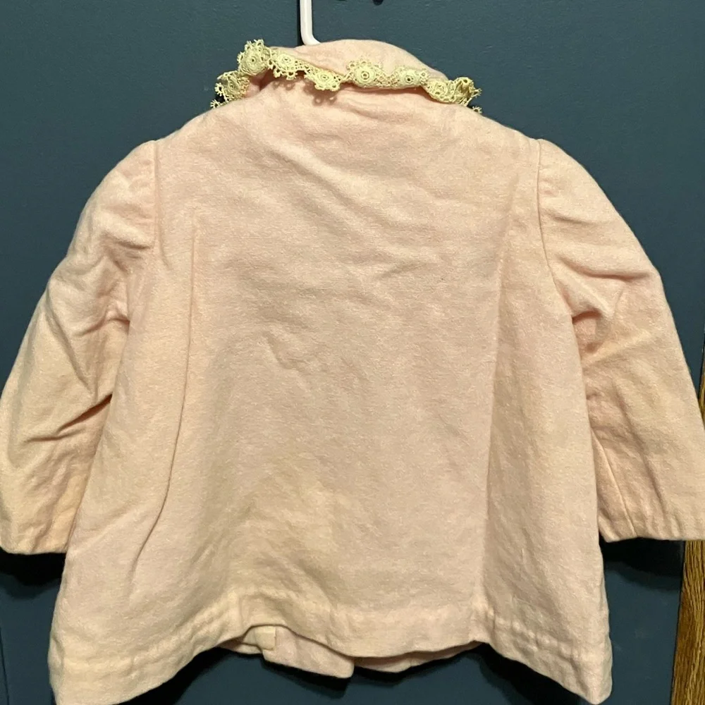 Unique Vintage this beautiful